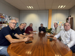 Telde y la asociación de veteranos de la UD Jinámar unen caminos para rendir homenaje a Pepe Vega y a la historia del club